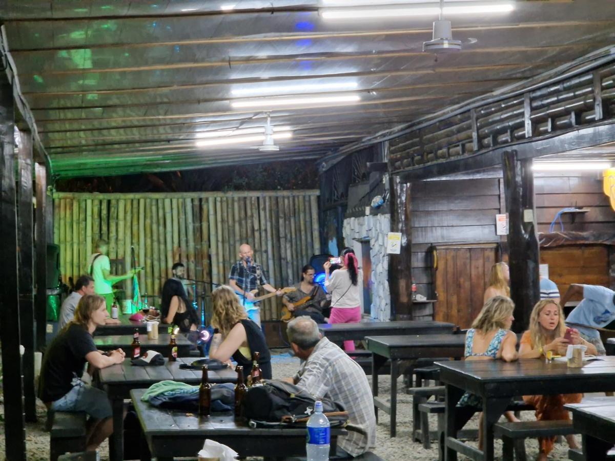 Playa Negra Brewing Beachfront Hotel Puerto Viejo de Talamanca Экстерьер фото