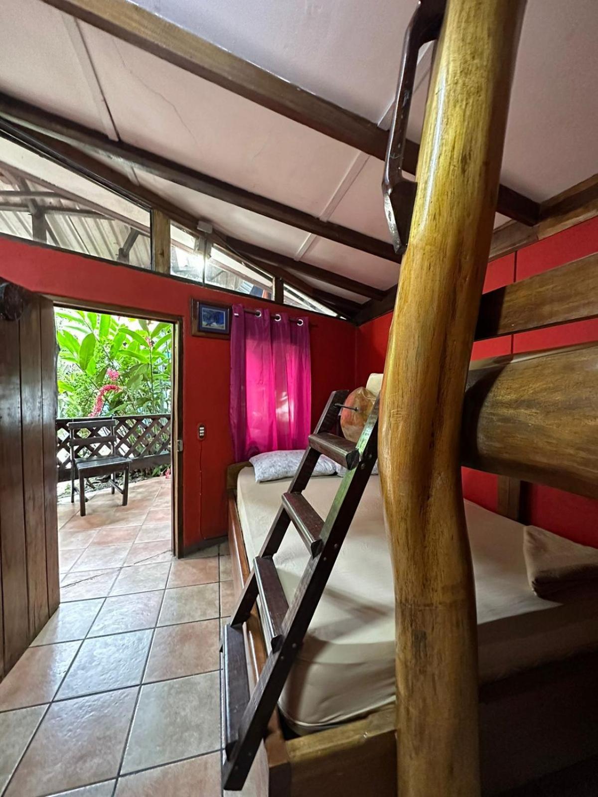 Playa Negra Brewing Beachfront Hotel Puerto Viejo de Talamanca Экстерьер фото